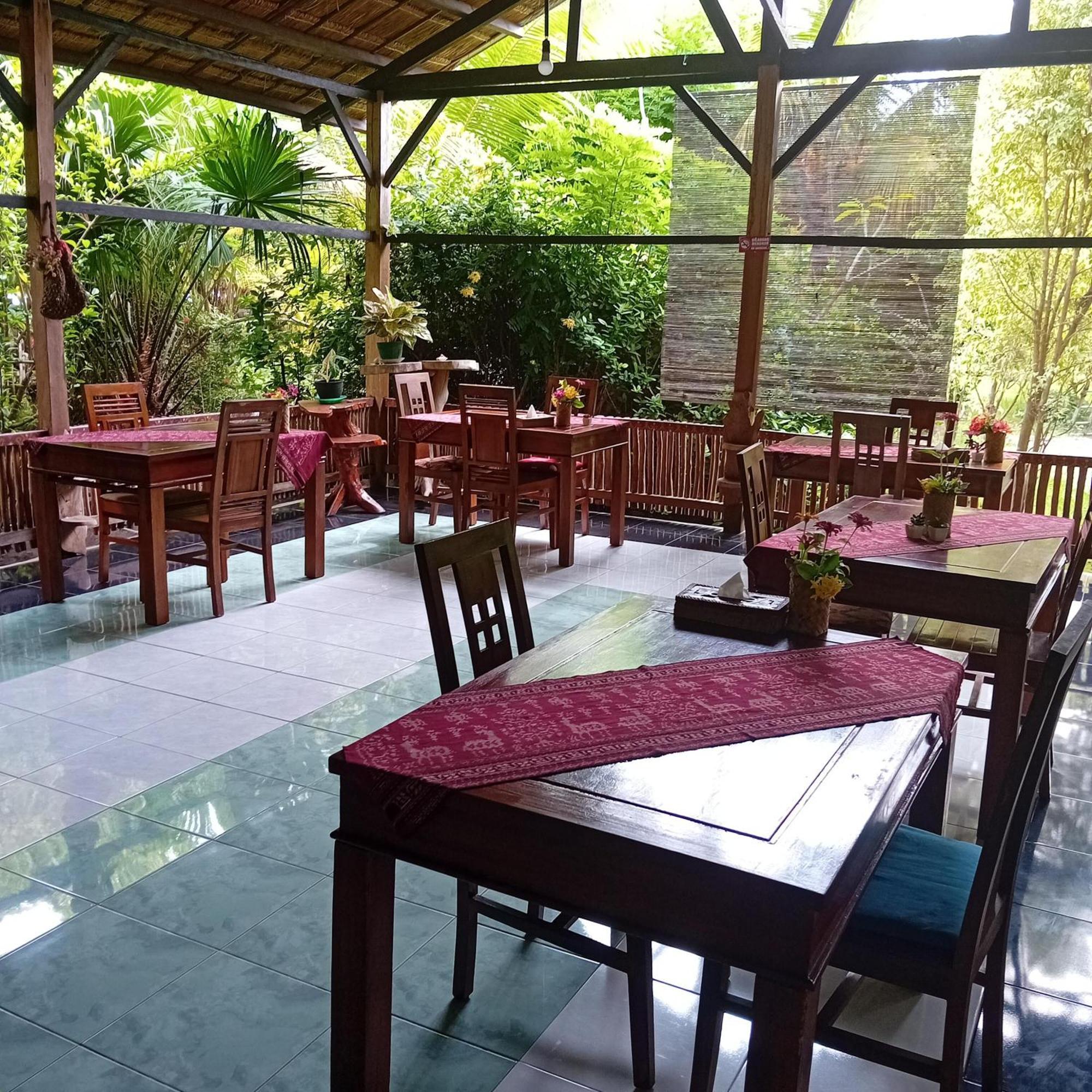 Budi Sun Resort Maumere Eksteriør bilde