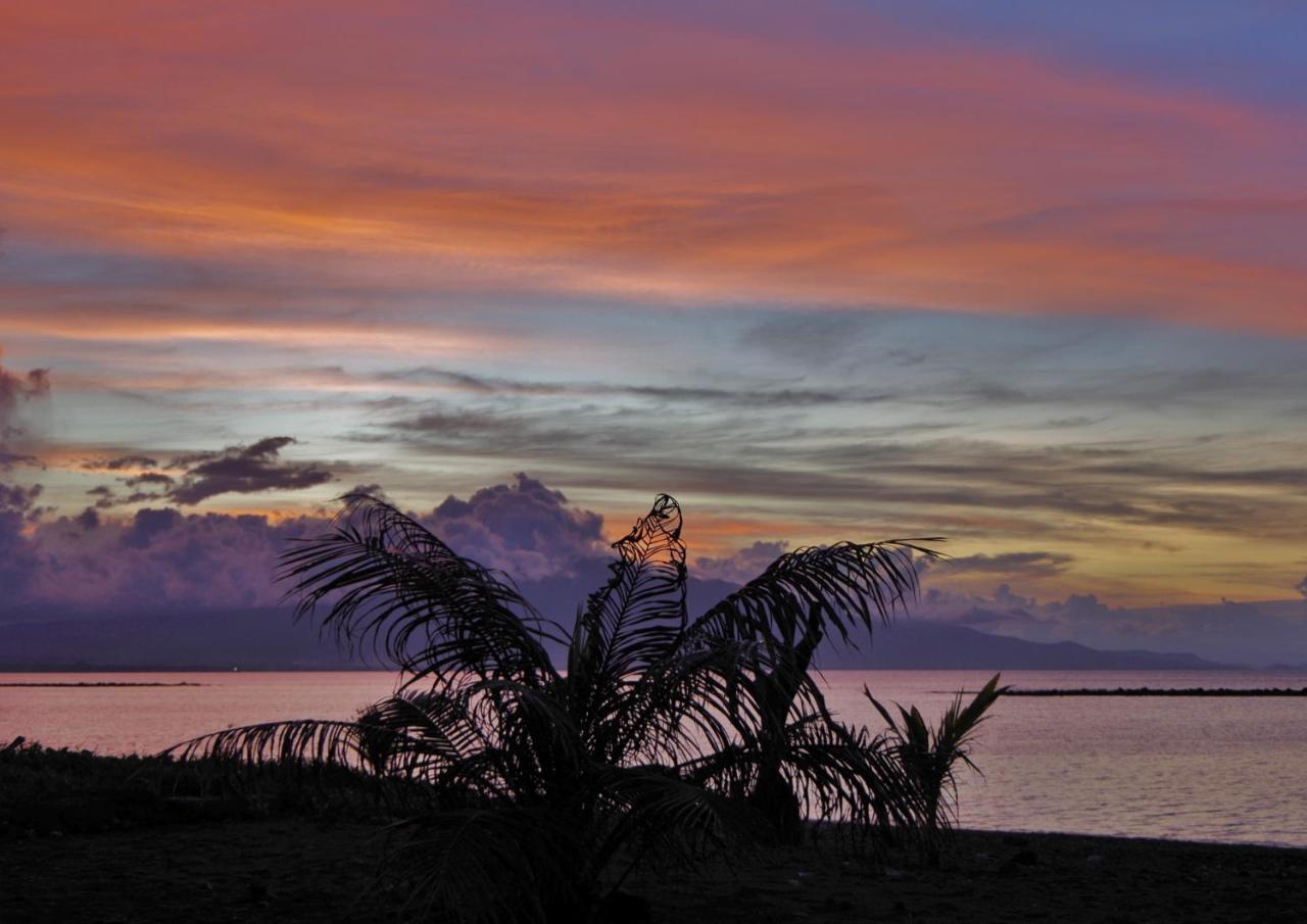 Budi Sun Resort Maumere Eksteriør bilde